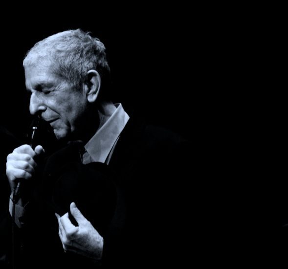 Leonard Cohen at the Arena in Geneva, 27 October 2008 Leonard Cohen at the Arena in Geneva, 27 October 2008