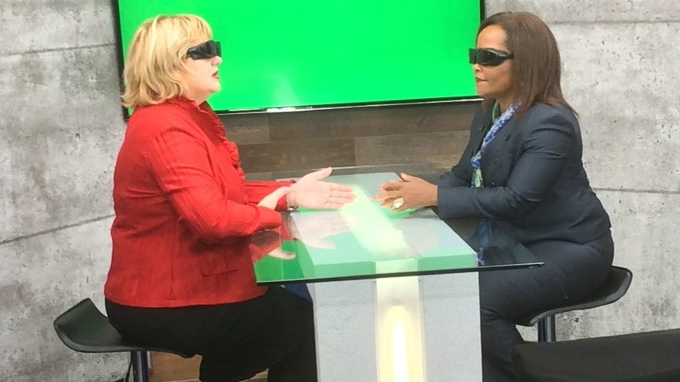 Sophie Stanké et Marjorie Théodore. Elles portent des lunettes noires. 