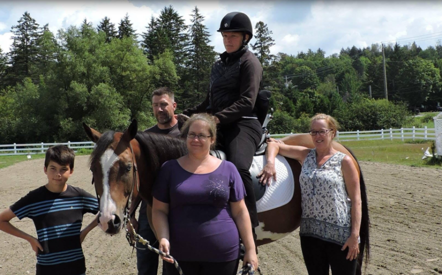 Lyne Joly à cheval 