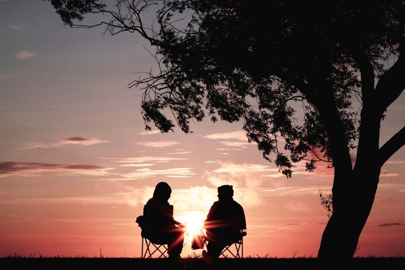 couple soleil couchant 