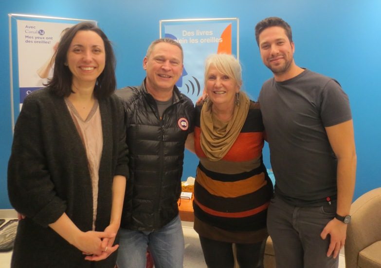 Arlette entourée de ses invités