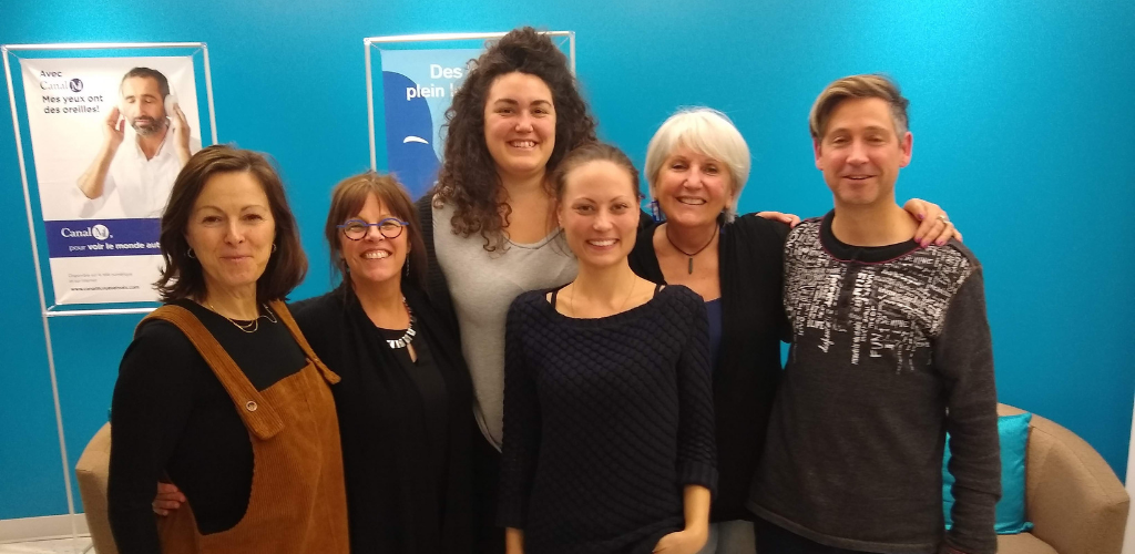 Arlette entourée de ses invités du 18 avril 2019