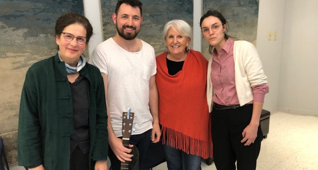 Arlette entourée de ses invités du 5 juin 2019