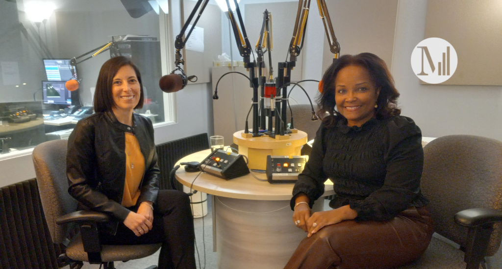 Amélie Tessier et Marjorie Théodore dans le studio de Canal M Amélie Tessier et Marjorie Théodore dans le studio de Canal M