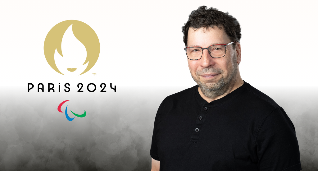 Portrait d'Yvan Deslauriers et logo des Jeux paralympiques de Paris 2024.