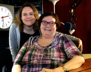 L'infirmière Jocelyne Gadbois en compagnie de Marianne