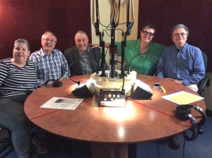 Sur la photo : Louise Boulanger, Gaston Loubier, Gérard St-Denis, Clotilde Seille, Bernard Tremblay.